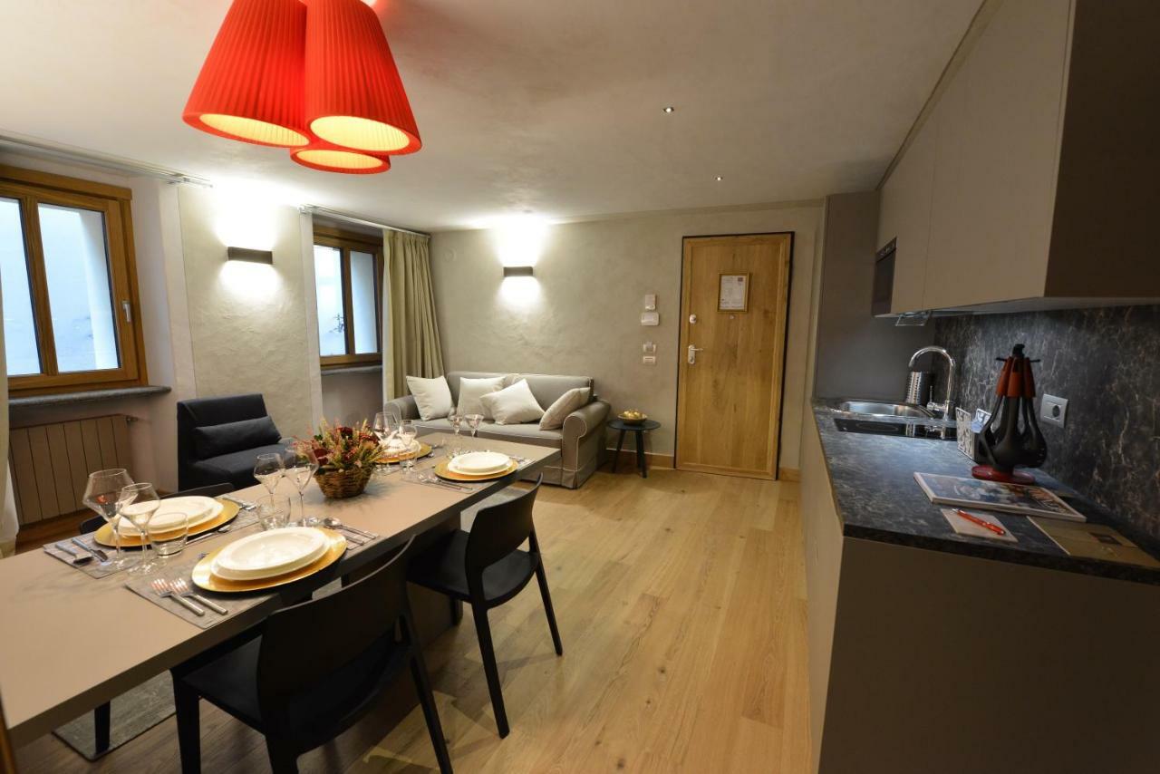 Le Reve Charmant Apartments - Via Sant'Orso,2 Aosta Kültér fotó